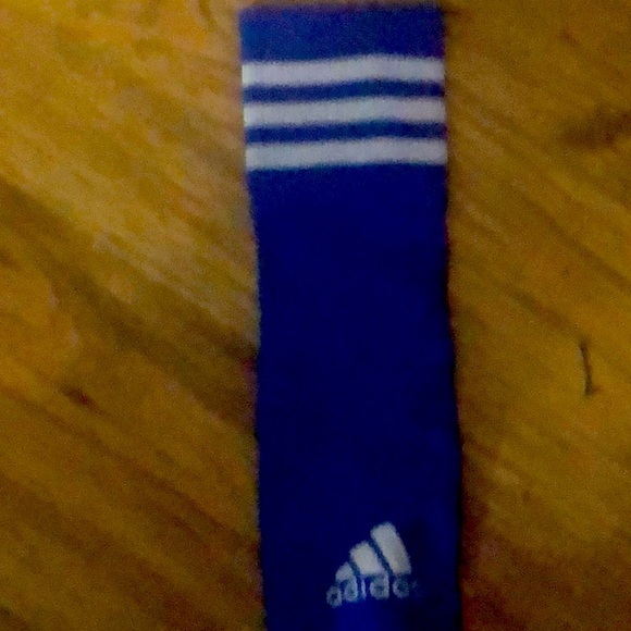 Brand new never worn soccer socks and sports bras - Picture 4 of 4